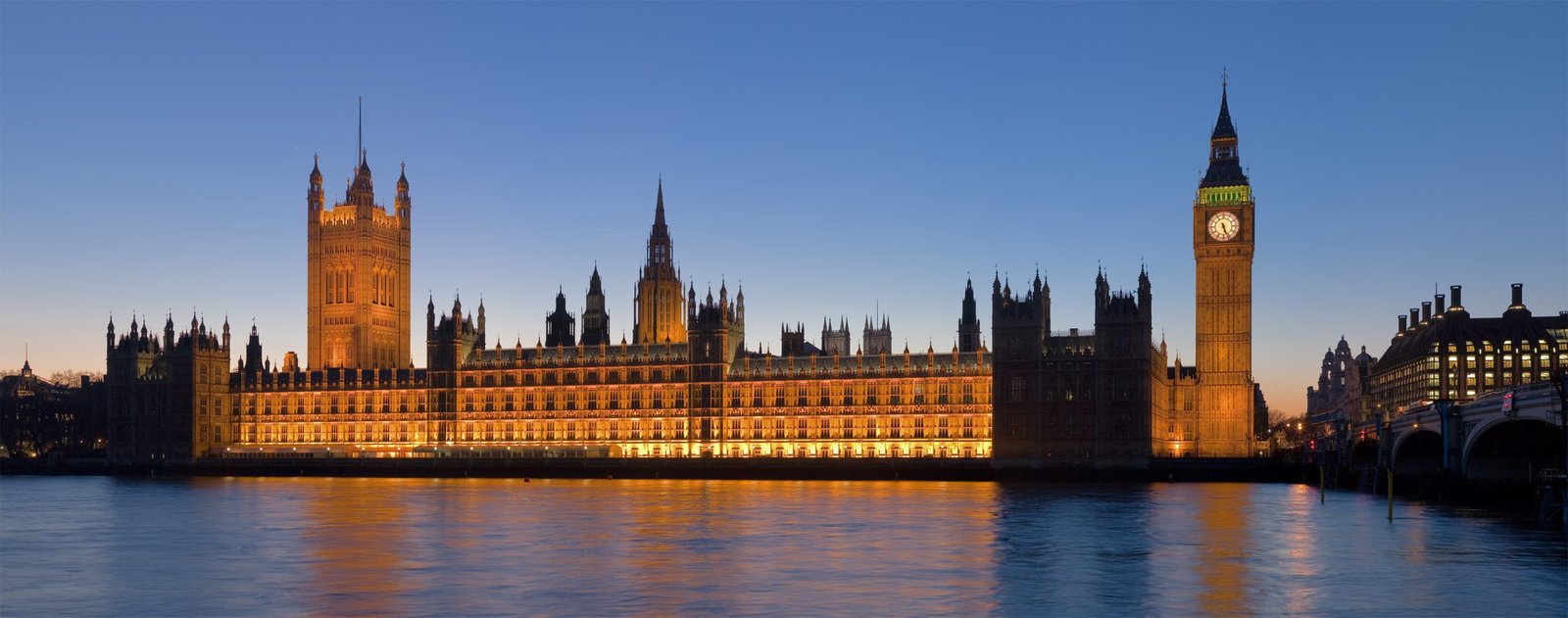 Palace of Westminster and Elizabeth Tower on the River Thames, London, United Kingdom.